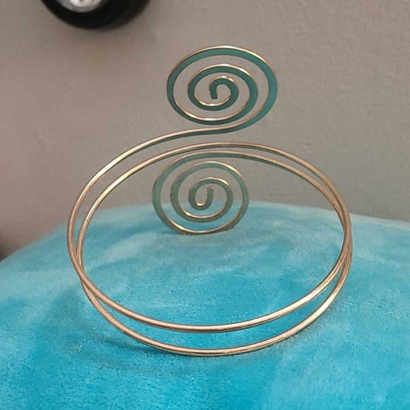 Swirl Arm Band - Picture 6 of 6